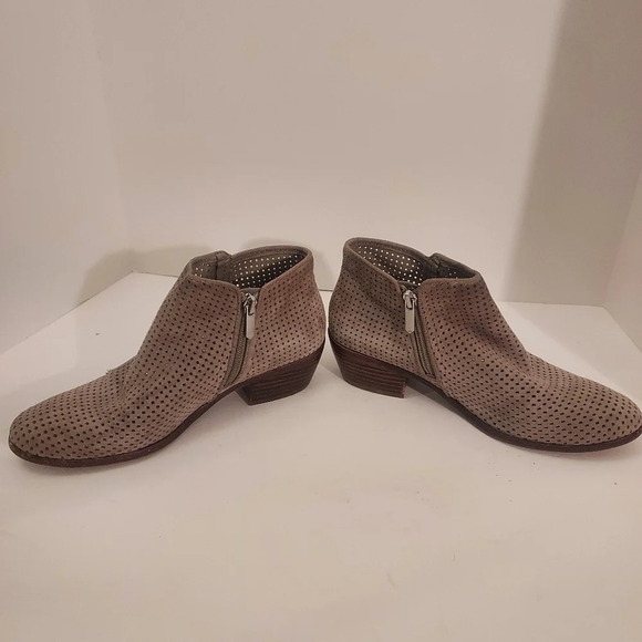 Sam Edelman Taupe Pipp Suede Perforated Chunky Heel Ankle Booties in Size 6 - Picture 8 of 13